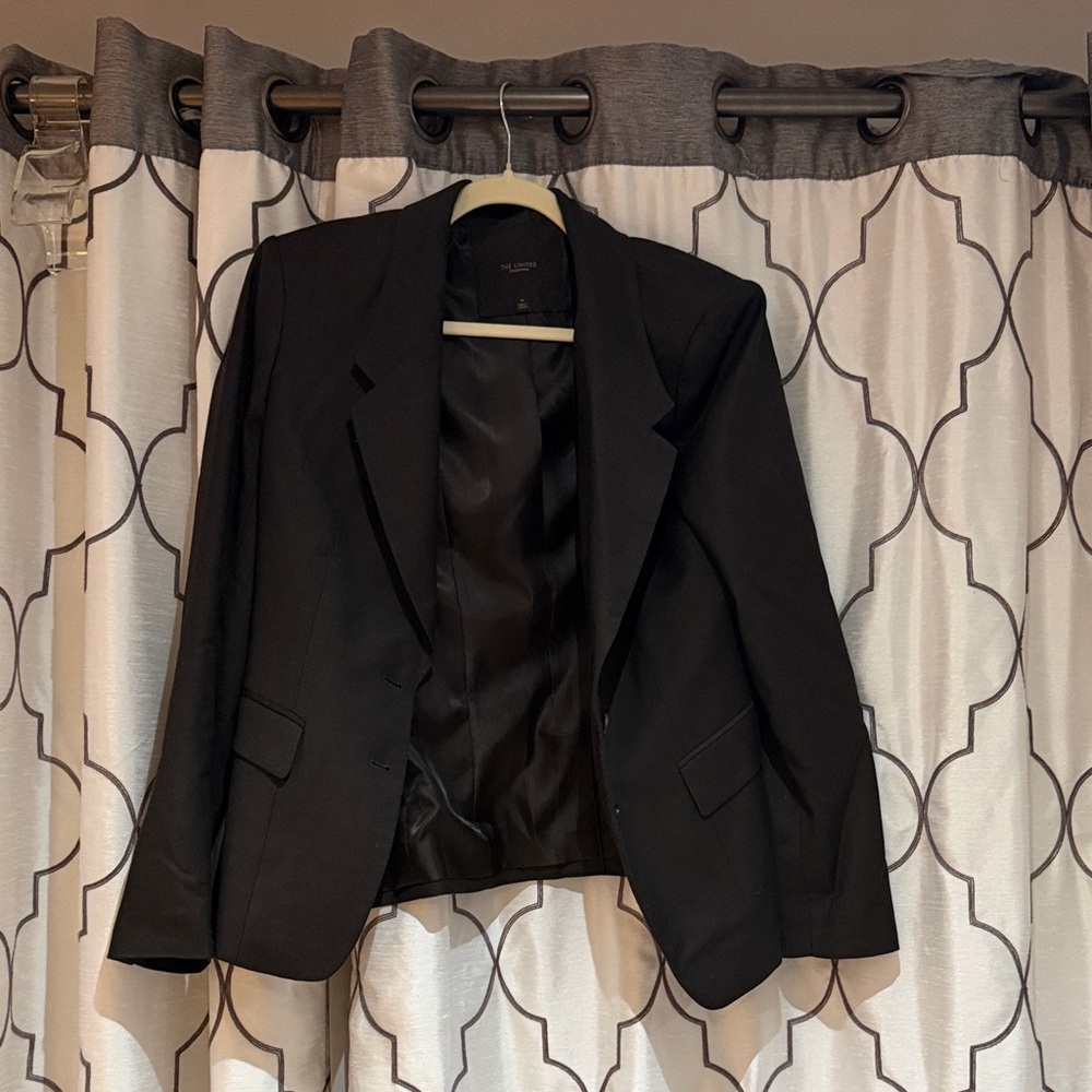 The Limited Elegant Black Blazer